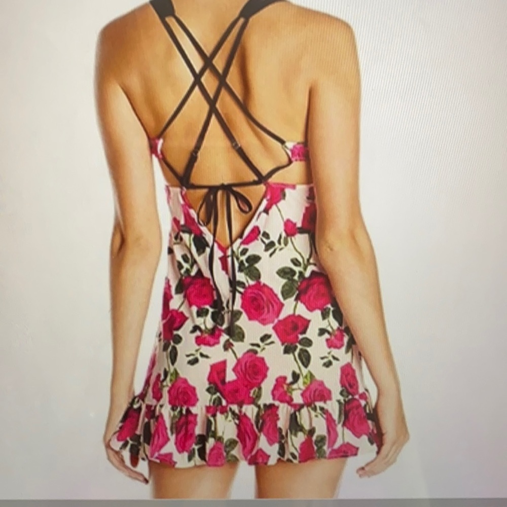 Betsey Johnson Women’s Stretch Crepe slip size M